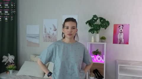 Kiki online show from 04-01-26, 12:44