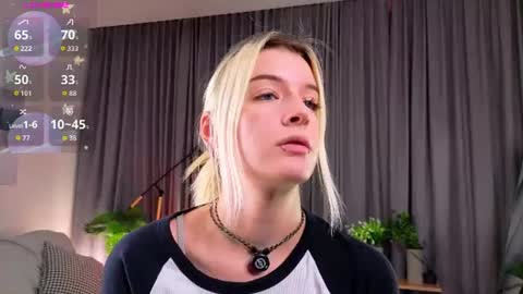Kiki online show from 07-31-26, 03:33