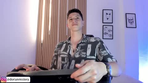 Snapshot of dorian_mystery chatting on 05-06-26, 11:10 dorian_mystery online show from 05-06-26, 11:10