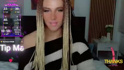 Snapshot of dorian_reed chatting on 06-15-26, 08:00 Helen my second account online show from 06-15-26, 08:00