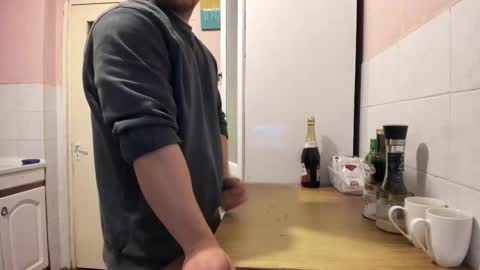 Snapshot of doriancretu95 chatting on 02-21-26, 04:41 menu below online show from 02-21-26, 04:41