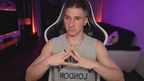 Snapshot of dorianreyes chatting on 11-23-25, 02:00 Dorian Reyes online show from 11-23-25, 02:00