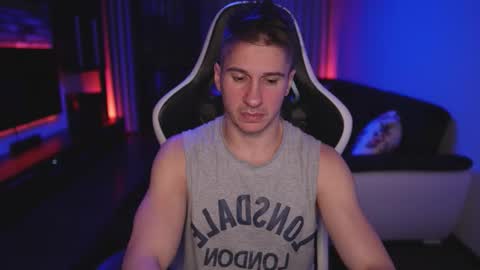 Snapshot of dorianreyes chatting on 11-27-25, 12:46 Dorian Reyes online show from 11-27-25, 12:46