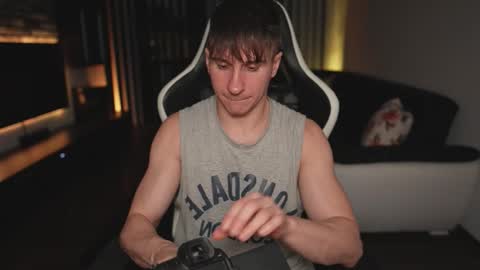 Snapshot of dorianreyes chatting on 12-18-25, 10:05 Dorian Reyes online show from 12-18-25, 10:05