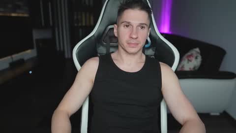 Snapshot of dorianreyes chatting on 12-23-25, 01:47 Dorian Reyes online show from 12-23-25, 01:47