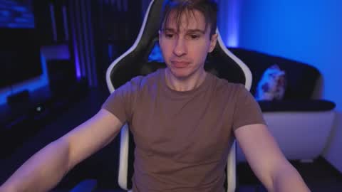 Snapshot of dorianreyes chatting on 01-18-26, 09:51 Dorian Reyes online show from 01-18-26, 09:51