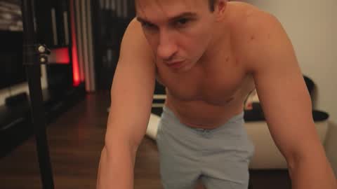 Snapshot of dorianreyes chatting on 02-05-26, 12:26 Dorian Reyes online show from 02-05-26, 12:26