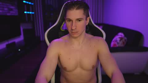 Snapshot of dorianreyes chatting on 03-21-26, 11:52 Dorian Reyes online show from 03-21-26, 11:52