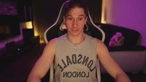 Snapshot of dorianreyes chatting on 03-22-26, 09:40 Dorian Reyes online show from 03-22-26, 09:40