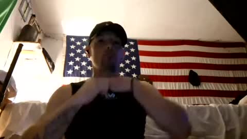 Snapshot of dougiebisme chatting on 07-10-26, 01:10 dougiebisme online show from 07-10-26, 01:10