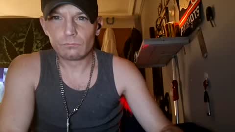 Snapshot of dougiebisme chatting on 07-18-26, 03:11 dougiebisme online show from 07-18-26, 03:11