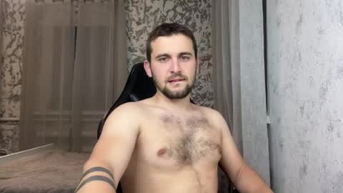 douglas_666 online show from 06-11-26, 08:07