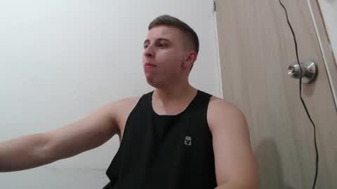 Snapshot of draco_boy2000 chatting on 04-30-26, 01:34 draco_boy2000 online show from 04-30-26, 01:34