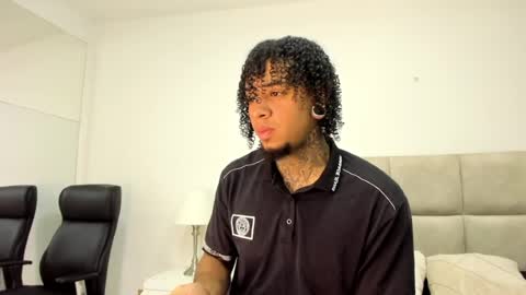 Snapshot of drakescott_ chatting on 08-01-26, 12:15 Drake big dick online show from 08-01-26, 12:15