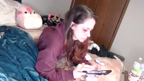 Snapshot of drama_bea chatting on 05-24-26, 02:49 Drama Bea online show from 05-24-26, 02:49