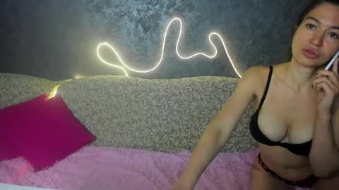 Olivia online show from 05-20-26, 02:40