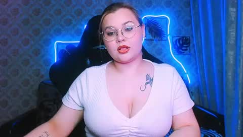 Snapshot of dreamforyoue2 chatting on 05-16-26, 05:34 dreamforyoue2 online show from 05-16-26, 05:34