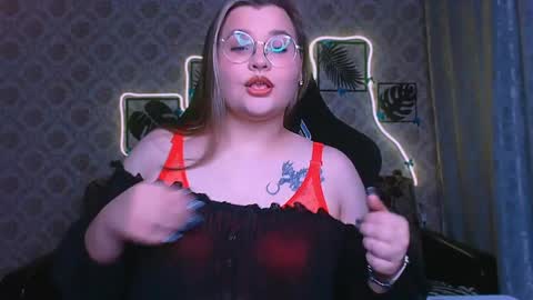 Snapshot of dreamforyoue2 chatting on 05-17-26, 08:16 dreamforyoue2 online show from 05-17-26, 08:16
