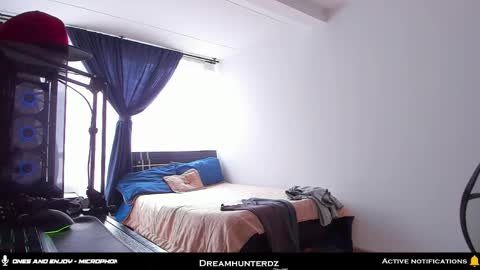 Your lord. - ONLINE  1500 Pm to 2100 Pm - New York Hour online show from 02-12-26, 07:53