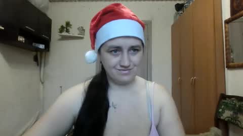 dreamiebelle online show from 12-19-25, 07:04