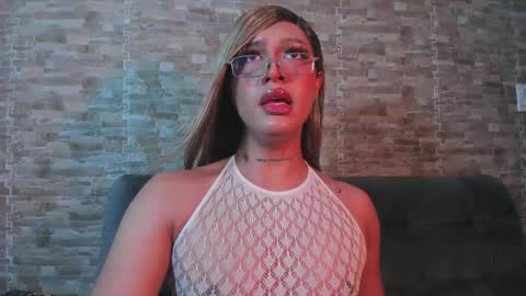 Snapshot of dreams_chloe chatting on 06-07-26, 05:55 dreams_chloe online show from 06-07-26, 05:55