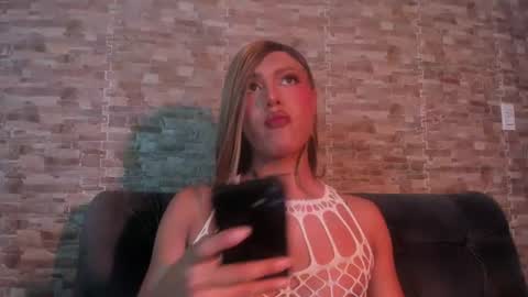 Snapshot of dreams_chloe chatting on 06-21-26, 06:16 dreams_chloe online show from 06-21-26, 06:16