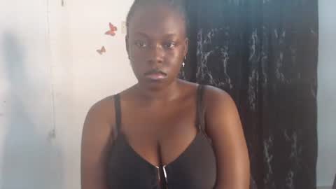 Snapshot of dreamy_wetpussy chatting on 05-07-26, 08:36 BEAUTY online show from 05-07-26, 08:36