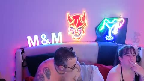 DreamyCouple01 online show from 05-18-26, 10:04