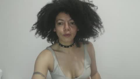DreamyLatina online show from 03-27-26, 01:44
