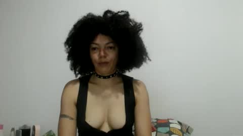 DreamyLatina online show from 05-26-26, 01:56
