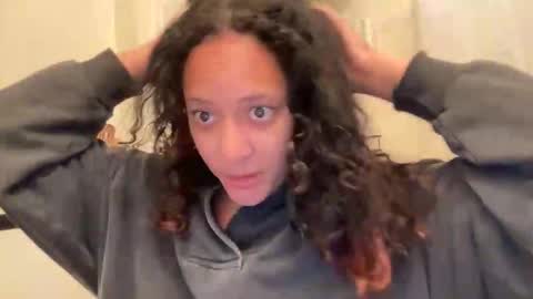 Snapshot of dreamyriri chatting on 03-14-26, 02:55 RIRI OR DREAMY online show from 03-14-26, 02:55