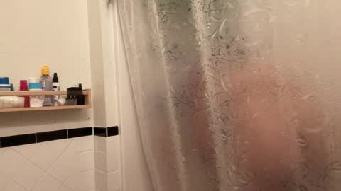 Snapshot of dreamyriri chatting on 03-21-26, 02:49 RIRI OR DREAMY online show from 03-21-26, 02:49