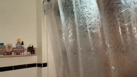 Snapshot of dreamyriri chatting on 03-22-26, 06:33 RIRI OR DREAMY online show from 03-22-26, 06:33