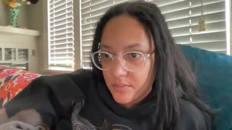 Snapshot of dreamyriri chatting on 03-29-26, 03:12 RIRI OR DREAMY online show from 03-29-26, 03:12