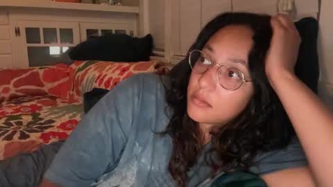 Snapshot of dreamyriri chatting on 04-04-26, 03:05 RIRI OR DREAMY online show from 04-04-26, 03:05