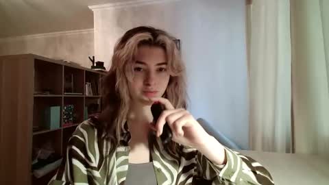 Dia online show from 03-03-26, 10:43