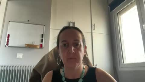 Snapshot of drresa chatting on 04-18-26, 10:52 Dr. Resa online show from 04-18-26, 10:52