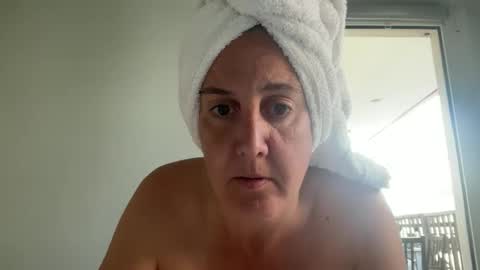 Snapshot of drresa chatting on 04-30-26, 02:12 Dr. Resa online show from 04-30-26, 02:12