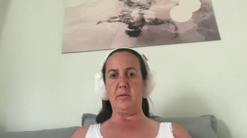 Snapshot of drresa chatting on 05-16-26, 10:36 Dr. Resa online show from 05-16-26, 10:36