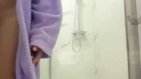 Snapshot of drresa chatting on 05-23-26, 05:45 Dr. Resa online show from 05-23-26, 05:45