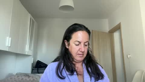 Snapshot of drresa chatting on 05-25-26, 08:20 Dr. Resa online show from 05-25-26, 08:20