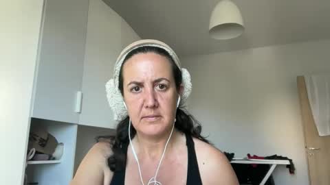 Snapshot of drresa chatting on 05-29-26, 09:18 Dr. Resa online show from 05-29-26, 09:18