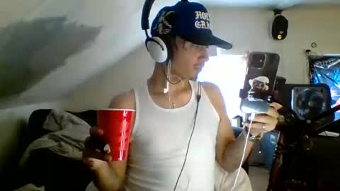Snapshot of dubz07 chatting on 06-19-26, 06:23 dubz07 online show from 06-19-26, 06:23