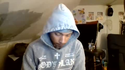 Snapshot of dubz07 chatting on 07-19-26, 03:43 dubz07 online show from 07-19-26, 03:43