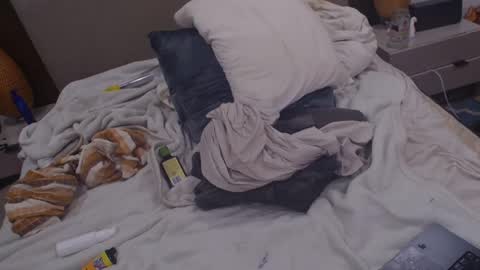 dudecuzbeo online show from 12-19-25, 07:37