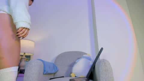 Snapshot of dulce__ammy chatting on 04-16-26, 12:50 dulce__ammy online show from 04-16-26, 12:50