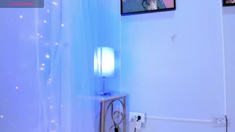 dulce__fiore07 online show from 05-15-26, 12:01