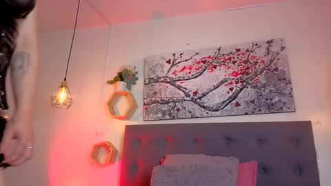 Snapshot of dulce_charlottee chatting on 05-12-26, 07:44 DULCE online show from 05-12-26, 07:44