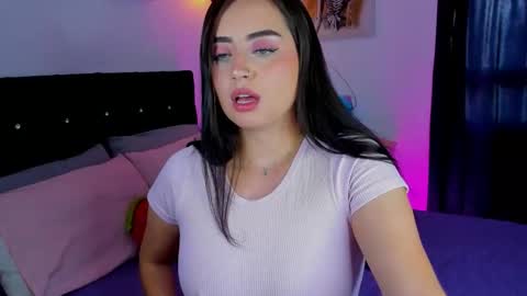 Daniela online show from 12-19-25, 01:51