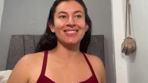 dulceizzy online show from 05-07-26, 01:22